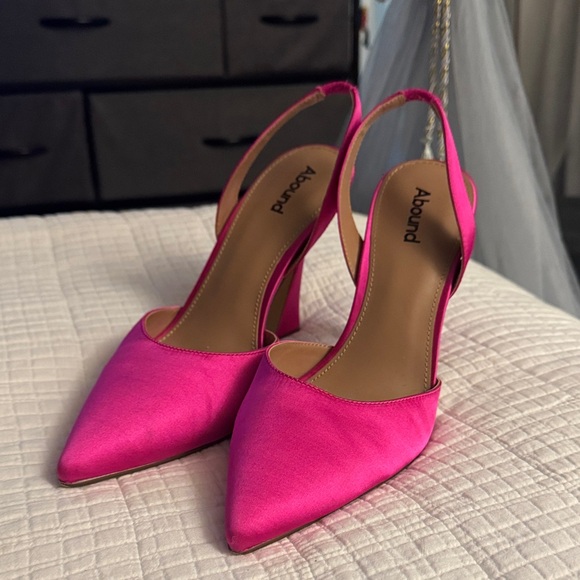 Abound Shoes - Abound Fuchsia Slingback Heels